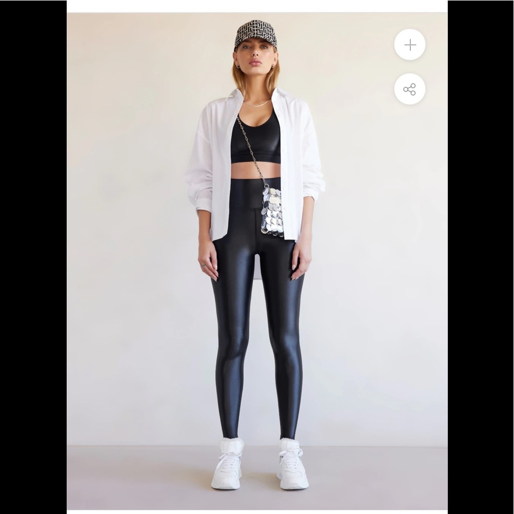 Carbon 38 High Rise Full-length Legging in Takara Shine & sport Bra